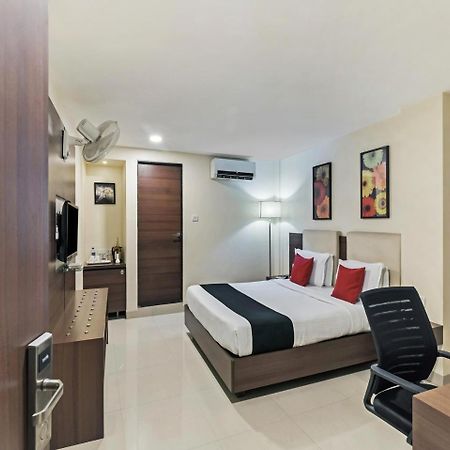 Hotel Concord Galaxy Mumbai Bagian luar foto