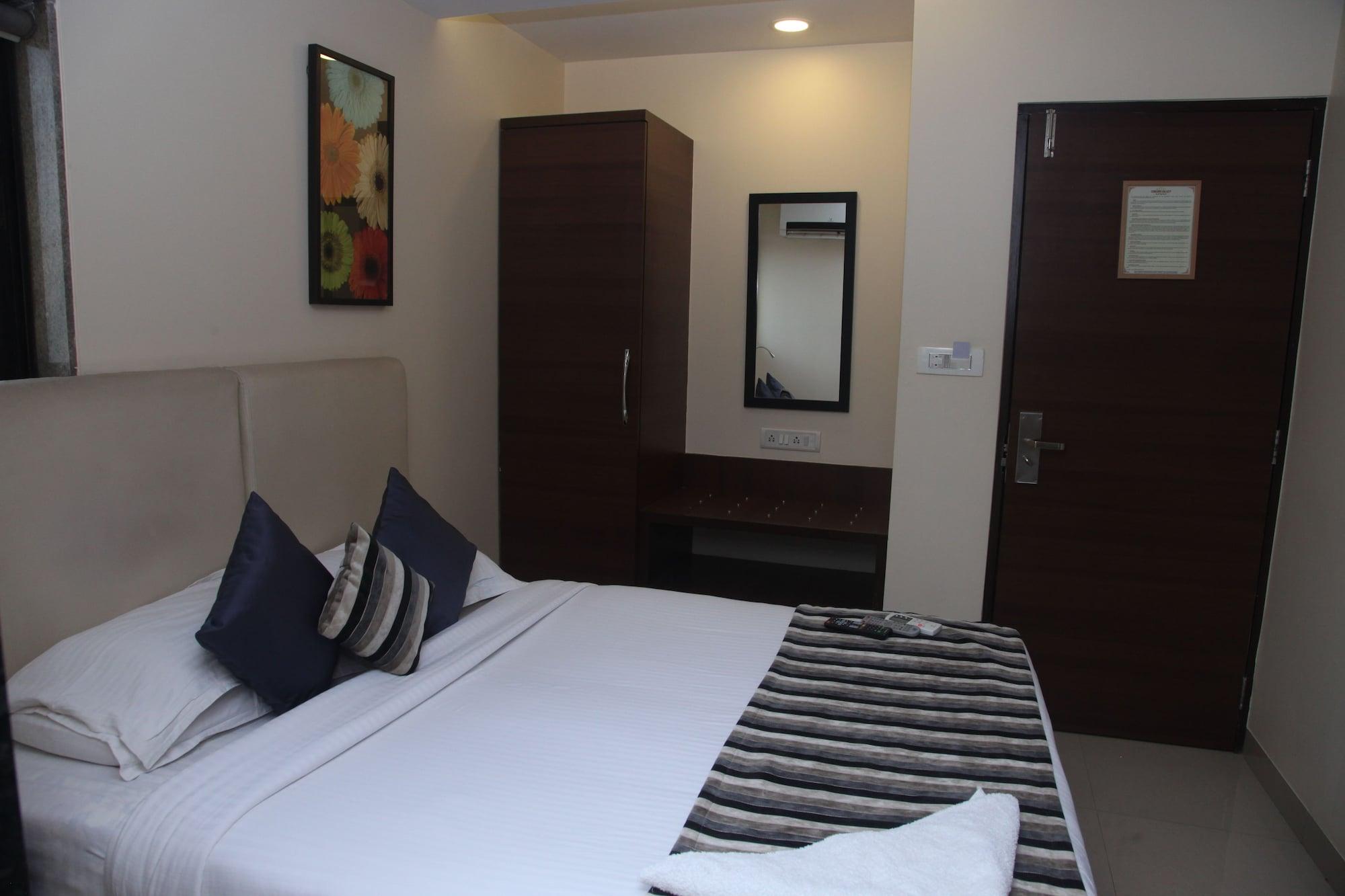 Hotel Concord Galaxy Mumbai Bagian luar foto