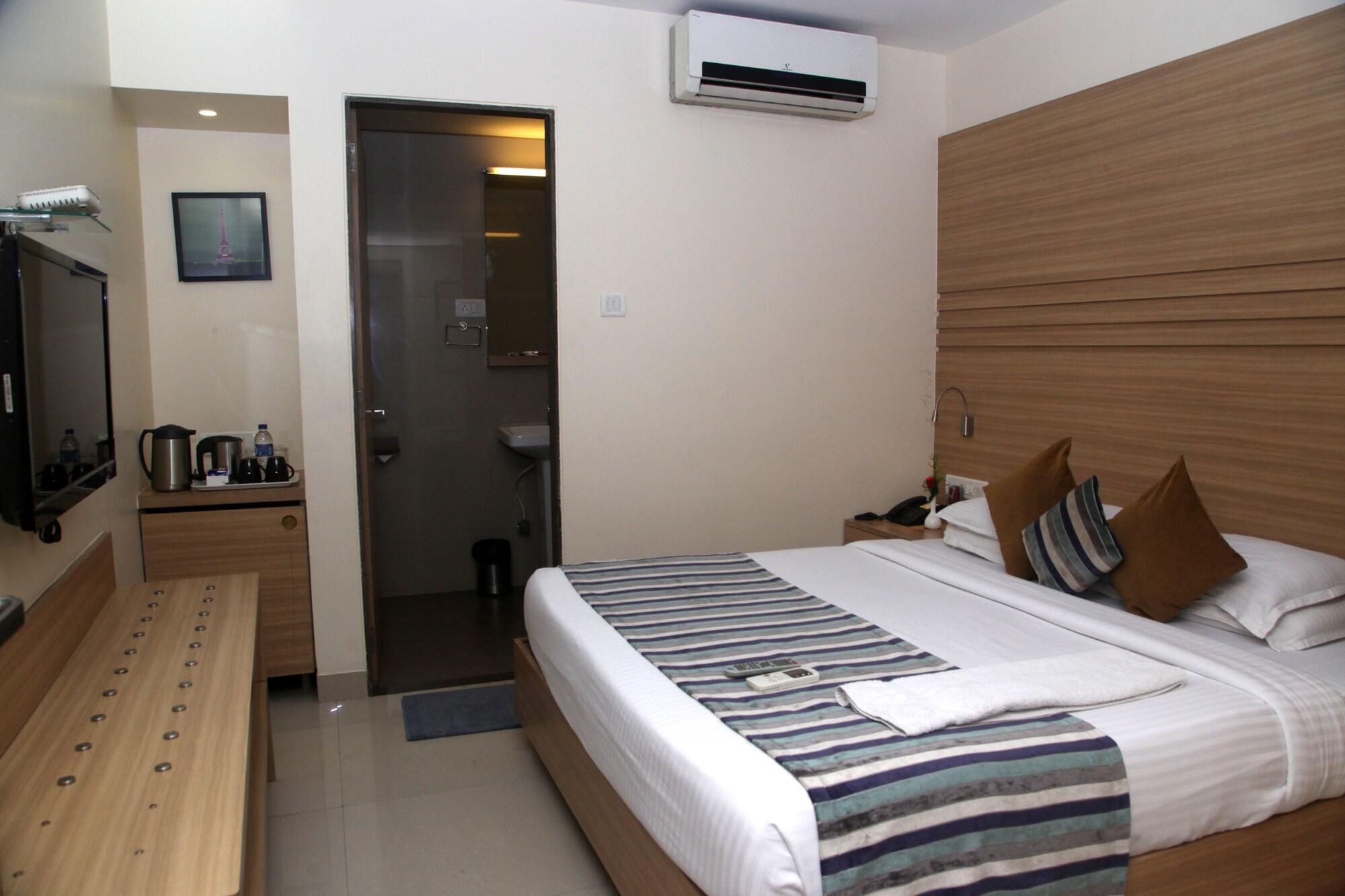 Hotel Concord Galaxy Mumbai Bagian luar foto