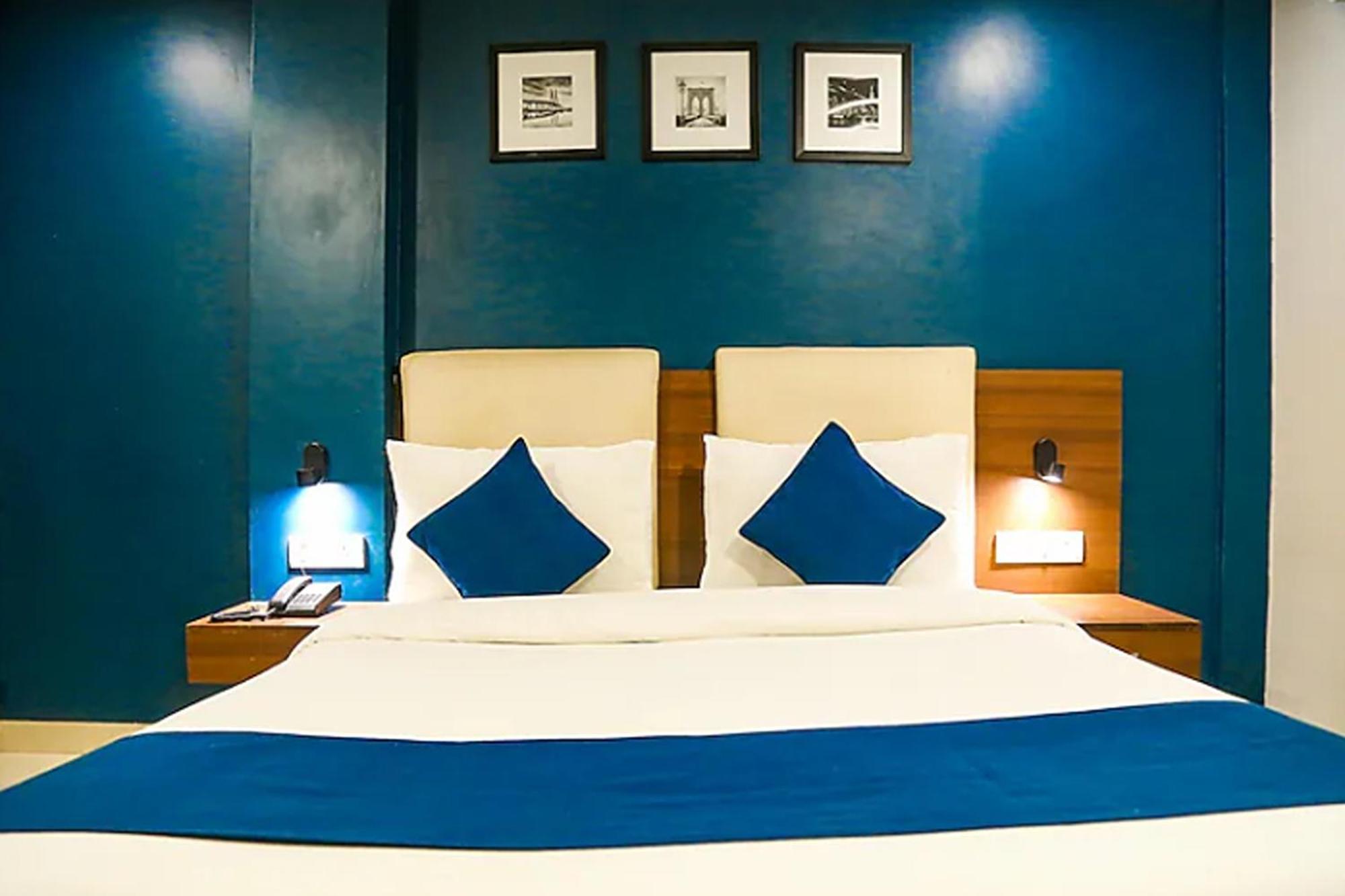Hotel Concord Galaxy Mumbai Bagian luar foto