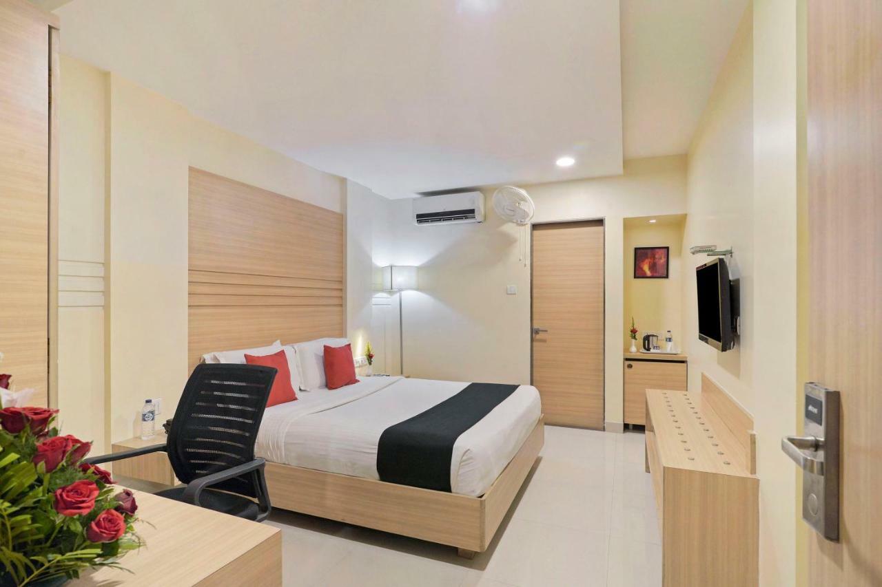 Hotel Concord Galaxy Mumbai Bagian luar foto