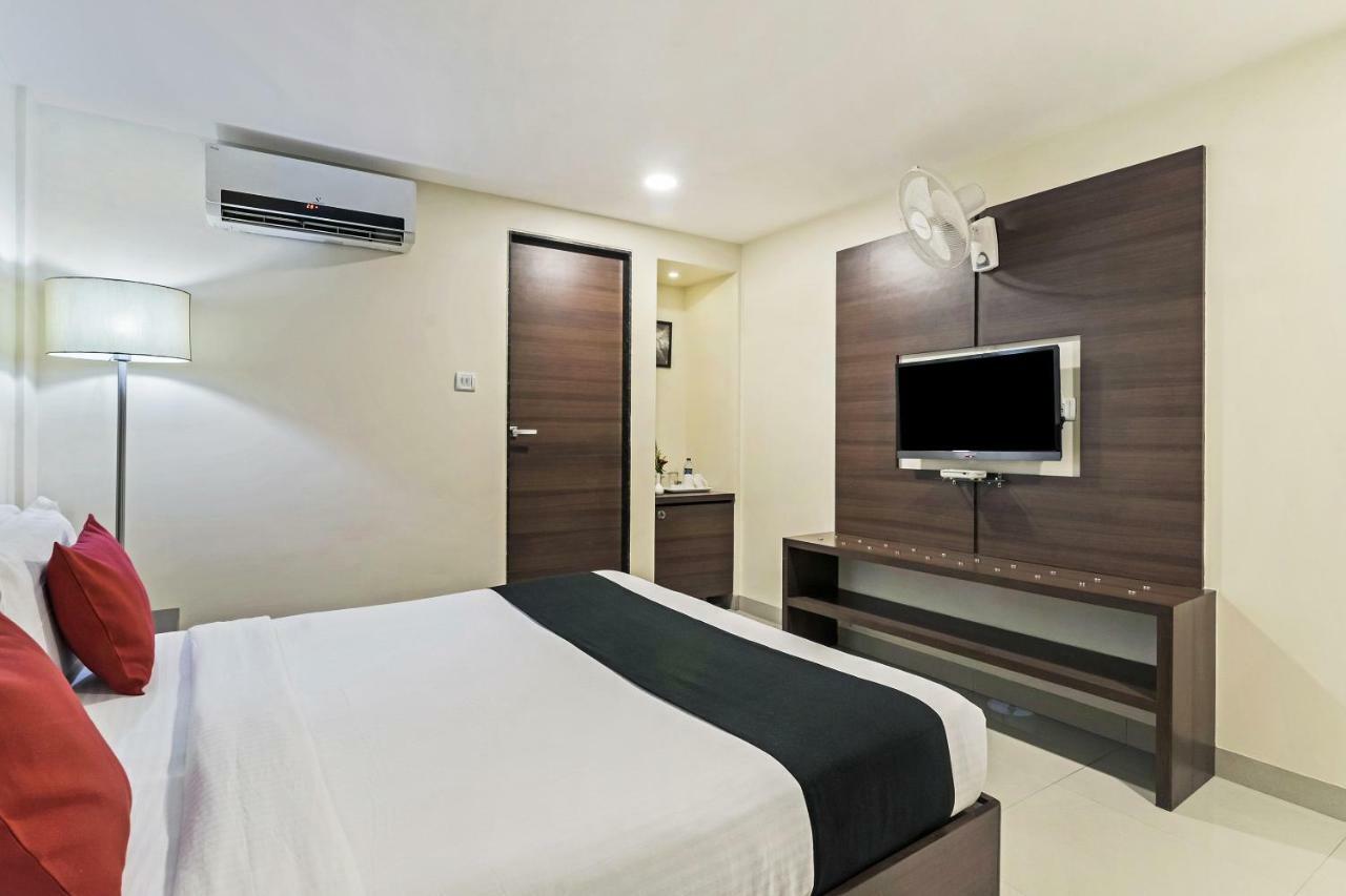 Hotel Concord Galaxy Mumbai Bagian luar foto
