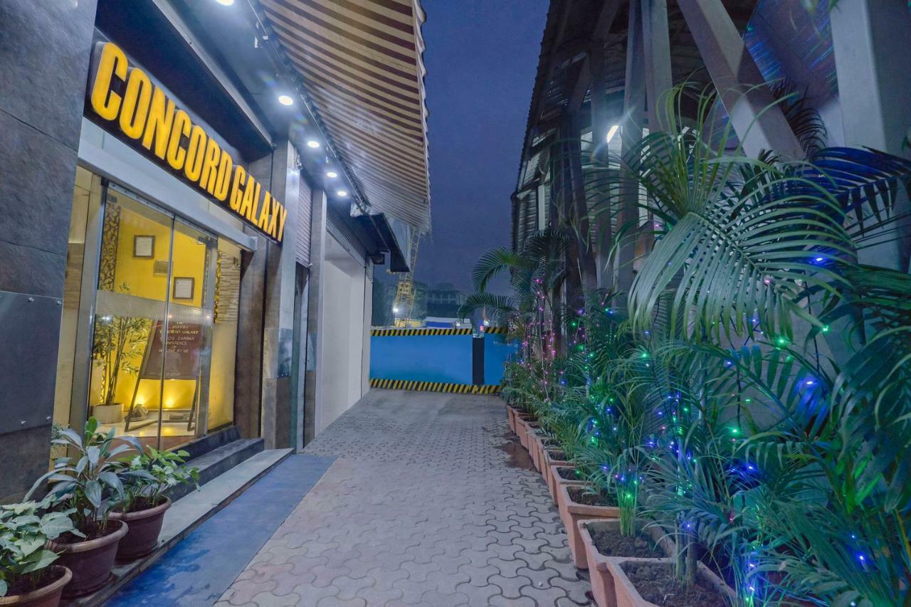 Hotel Concord Galaxy Mumbai Bagian luar foto