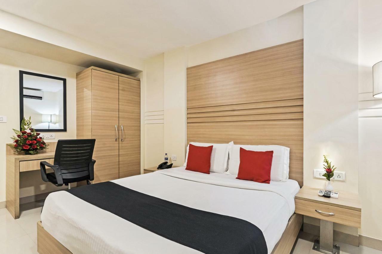 Hotel Concord Galaxy Mumbai Bagian luar foto