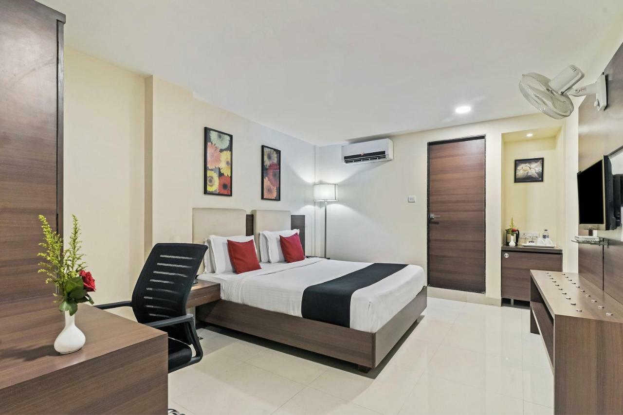 Hotel Concord Galaxy Mumbai Bagian luar foto