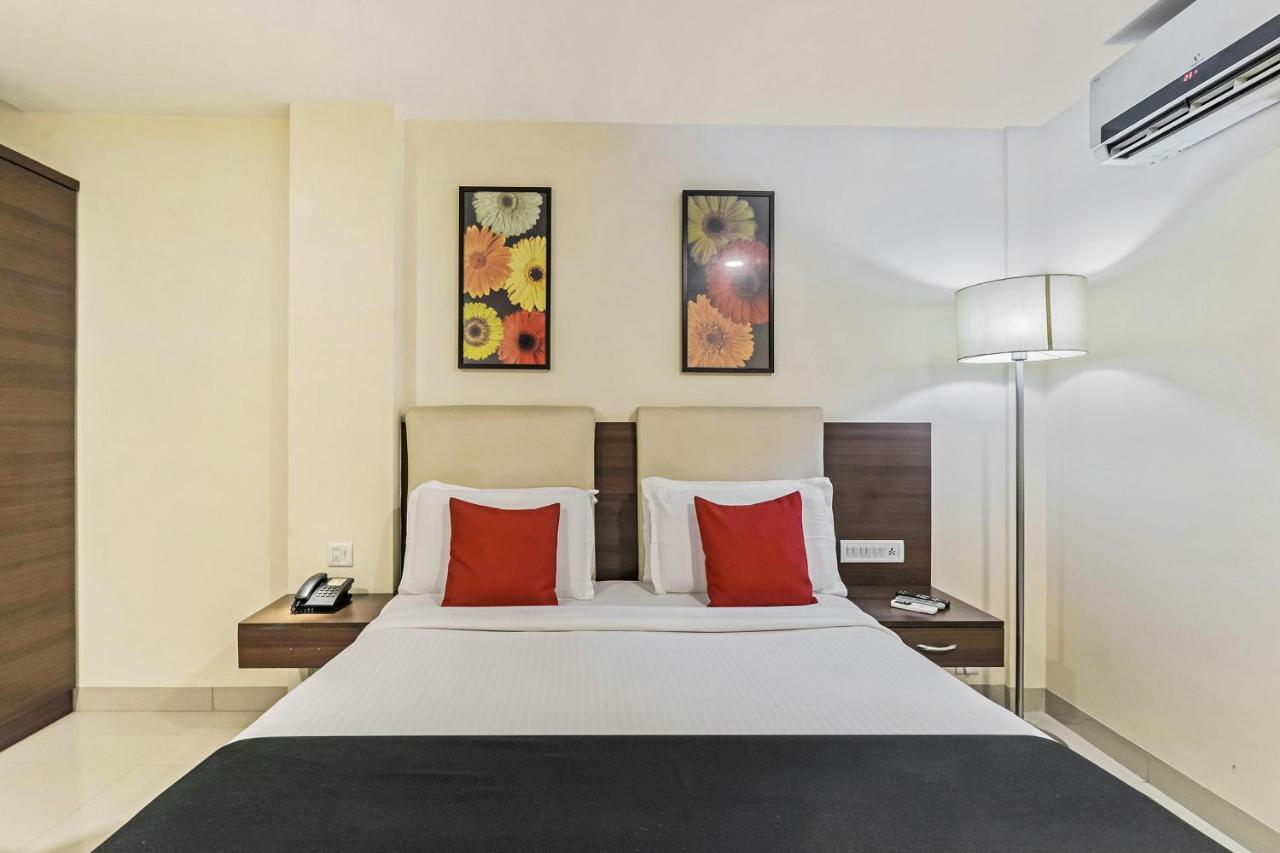 Hotel Concord Galaxy Mumbai Bagian luar foto